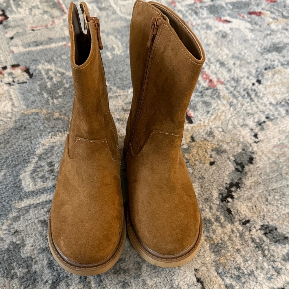 Cat and Jack suede boots